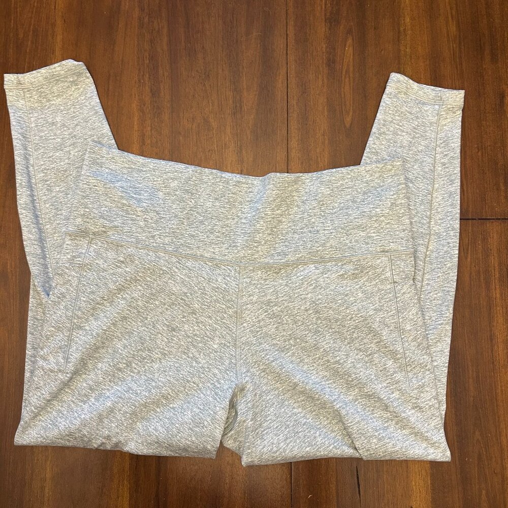 Athleta Salutation Stash 7/8 Tight Pockets Size 1X Green Heathered